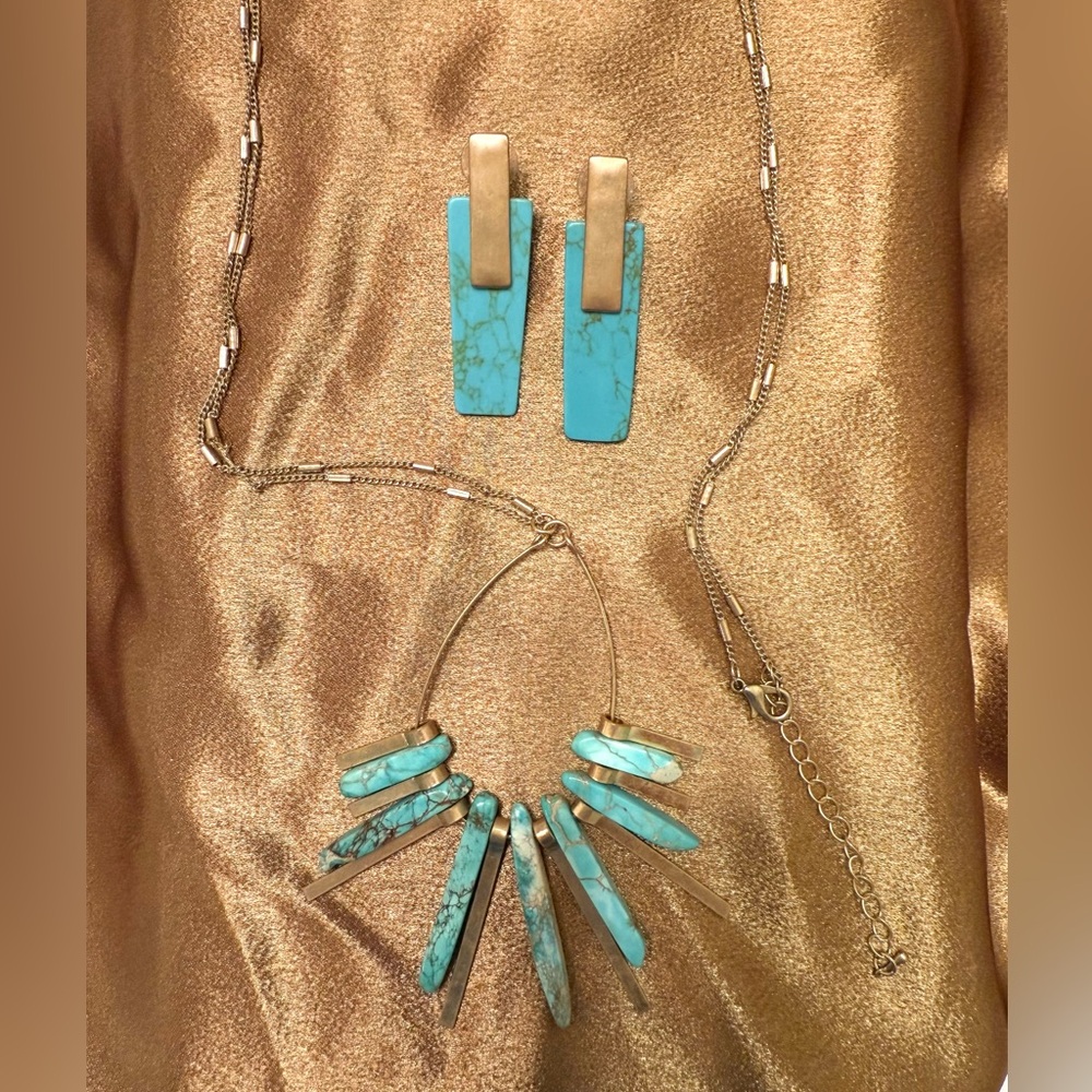 Turquoise and Gold Necklace and Earring Set